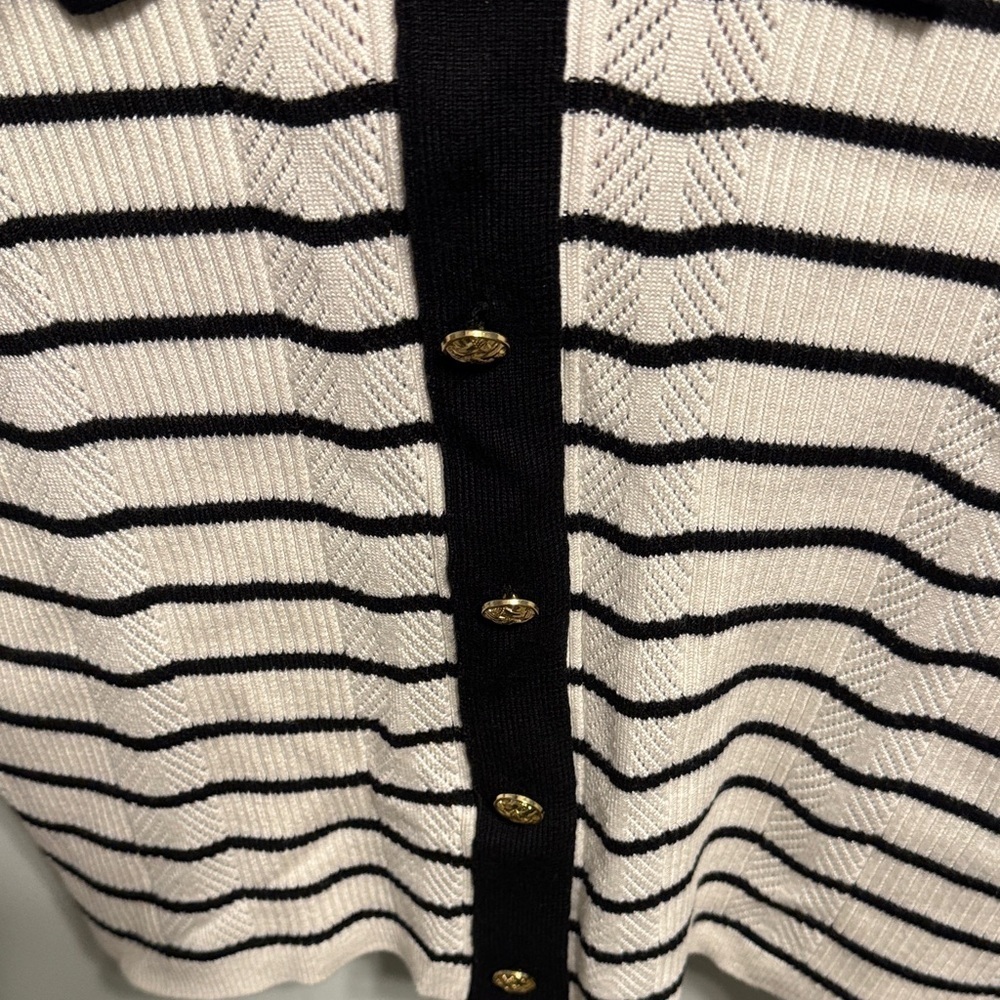 Knit black and white sweater - Picture 4 of 5